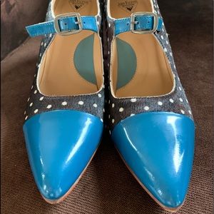Super fun Mary Jane pumps